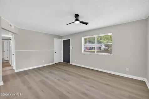 233 Brighton Road Wilmington NC 28409