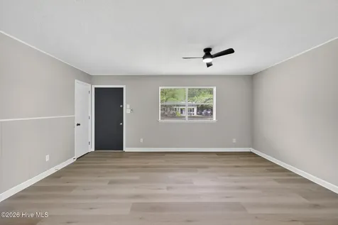 233 Brighton Road Wilmington NC 28409