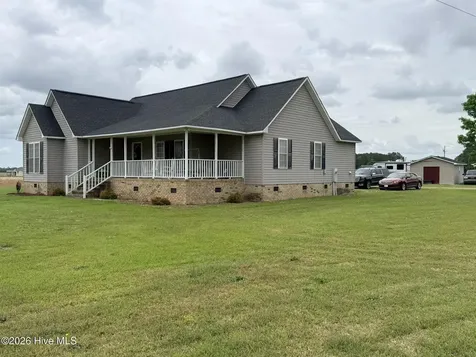 2081 Sweet Home Road Williamston NC 27892