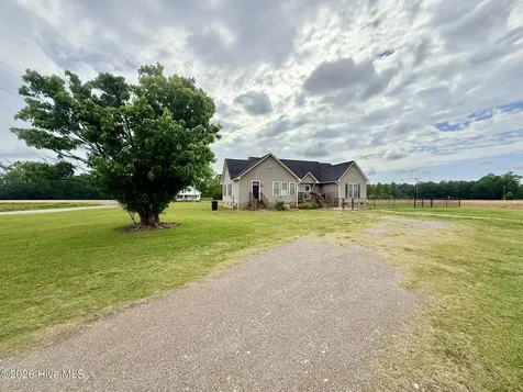 2081 Sweet Home Road Williamston NC 27892