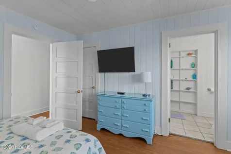 3225 E Beach Drive Oak Island NC 28465