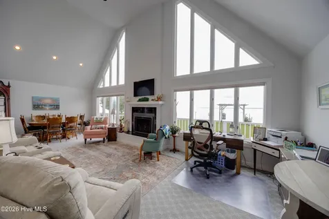 556 Mallard Cove Roper NC 27970