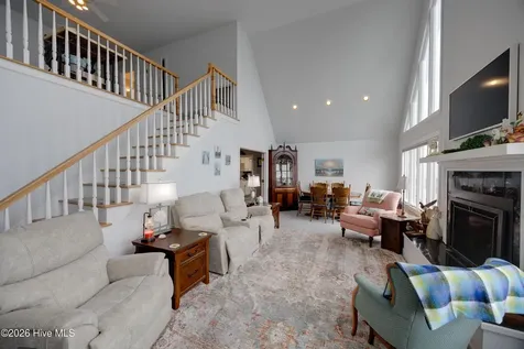 556 Mallard Cove Roper NC 27970