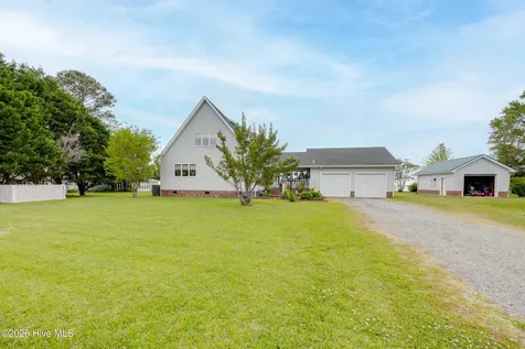 556 Mallard Cove Roper NC 27970