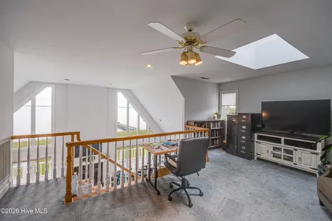 556 Mallard Cove Roper NC 27970