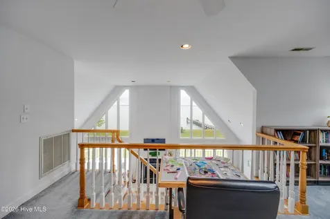 556 Mallard Cove Roper NC 27970