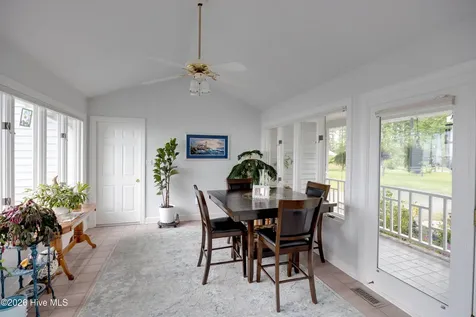 556 Mallard Cove Roper NC 27970