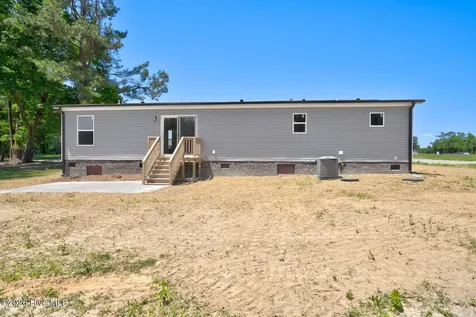 7601 Alice Court Castalia NC 27816