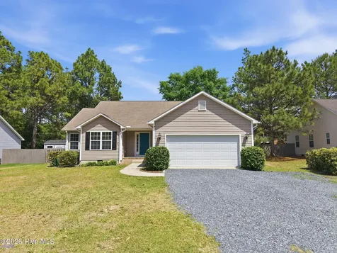 145 Pecan Lane Aberdeen NC 28315