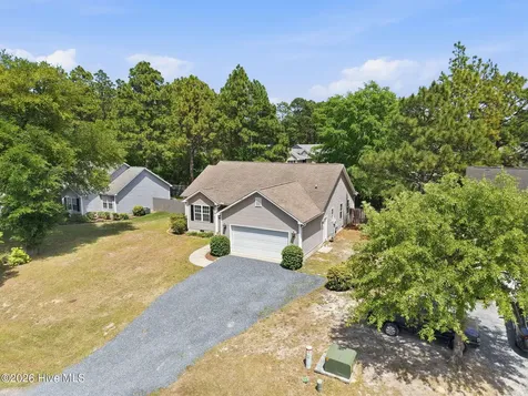 145 Pecan Lane Aberdeen NC 28315