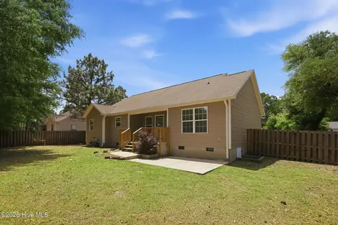 145 Pecan Lane Aberdeen NC 28315