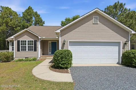 145 Pecan Lane Aberdeen NC 28315