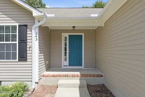 145 Pecan Lane Aberdeen NC 28315