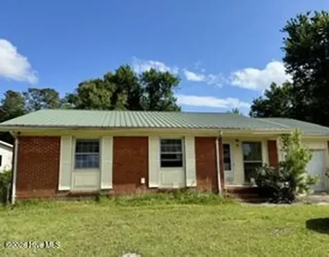 6 Cornell Drive Jacksonville NC 28546