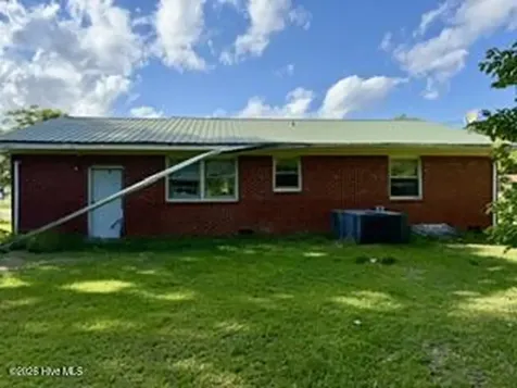 6 Cornell Drive Jacksonville NC 28546