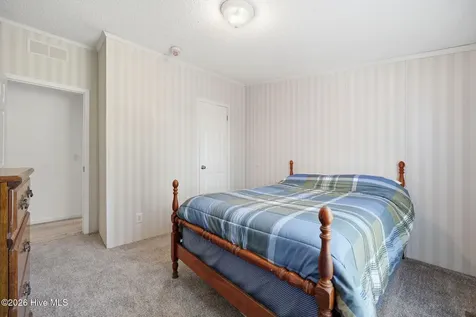 185 Barnes-foster Loop Road Belhaven NC 27810