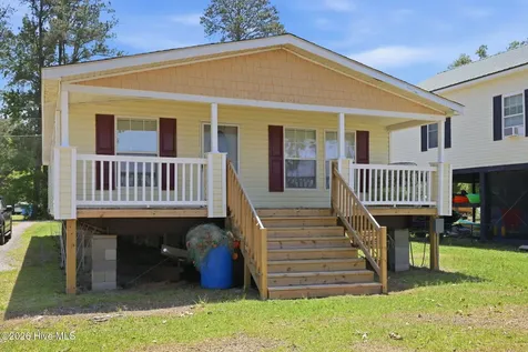 185 Barnes-foster Loop Road Belhaven NC 27810