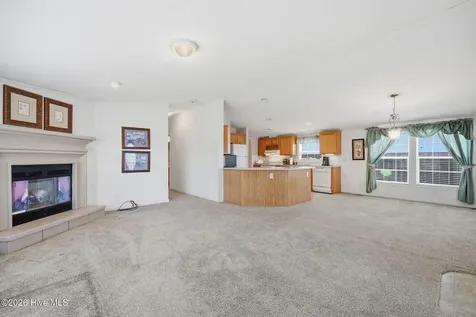 185 Barnes-foster Loop Road Belhaven NC 27810
