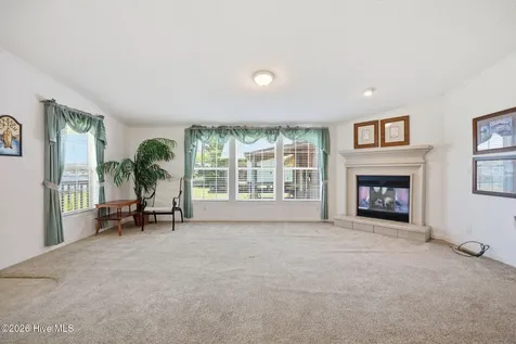 185 Barnes-foster Loop Road Belhaven NC 27810