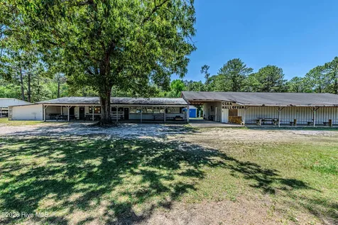 13021 C S Faircloth Road Roseboro NC 28382