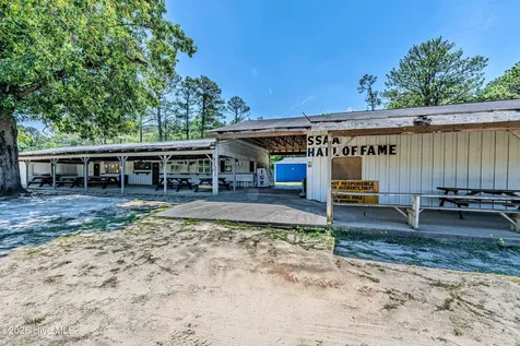 13021 C S Faircloth Road Roseboro NC 28382