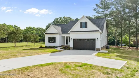 113 Twin Oaks Place Goldsboro NC 27530