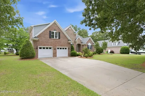 130 Quail Woods Drive New Bern NC 28560