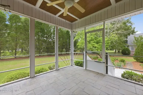 130 Quail Woods Drive New Bern NC 28560