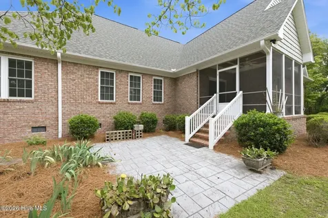 130 Quail Woods Drive New Bern NC 28560