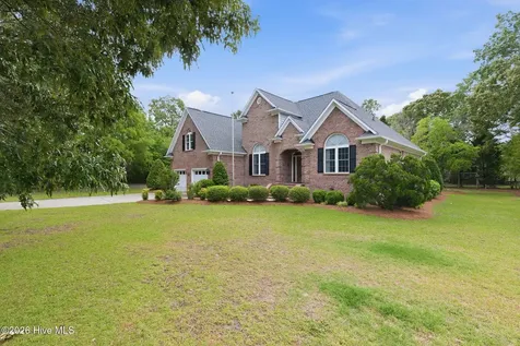 130 Quail Woods Drive New Bern NC 28560