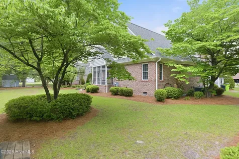 130 Quail Woods Drive New Bern NC 28560