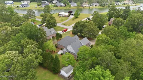 130 Quail Woods Drive New Bern NC 28560
