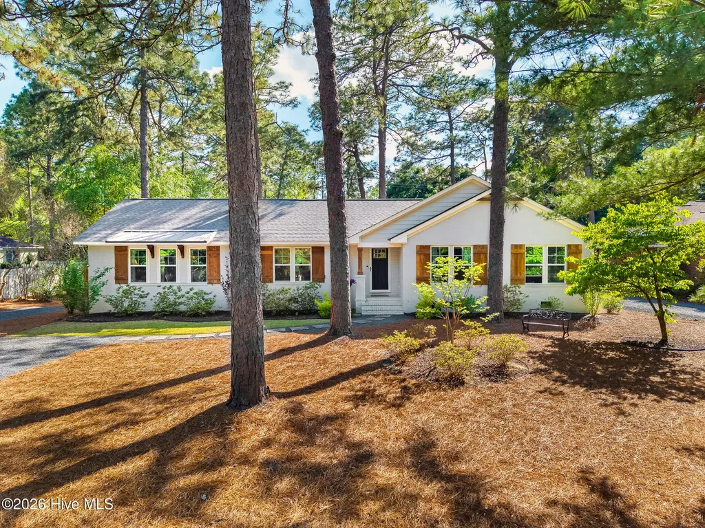 5 Mcleod Road Pinehurst NC 28374