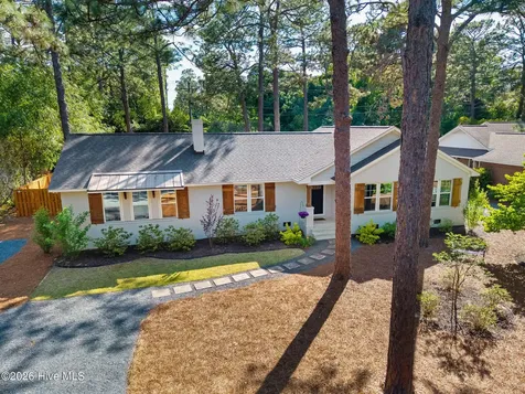 5 Mcleod Road Pinehurst NC 28374