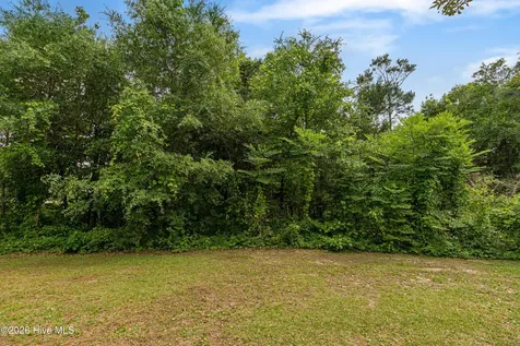 109 Juniper Road Pine Knoll Shores NC 28512