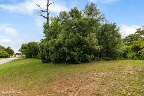 109 Juniper Road Pine Knoll Shores NC 28512