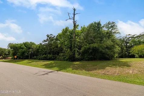 109 Juniper Road Pine Knoll Shores NC 28512