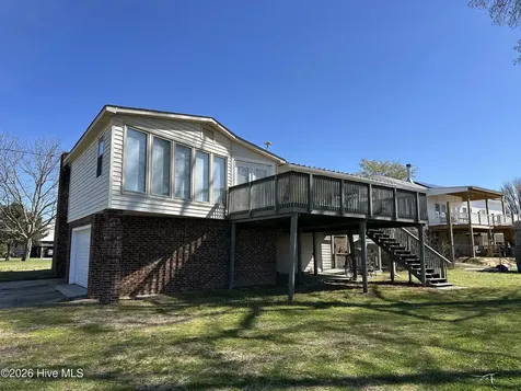 12 Blackbird Lane Chocowinity NC 27817