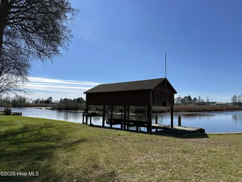12 Blackbird Lane Chocowinity NC 27817