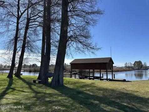 12 Blackbird Lane Chocowinity NC 27817