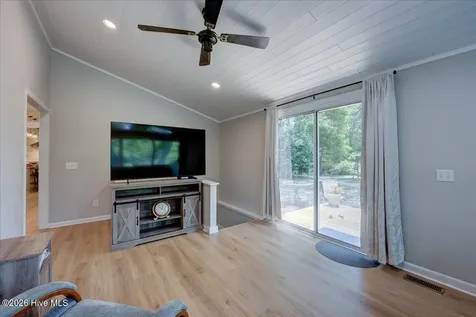 5107 White Oak Drive Trent Woods NC 28562