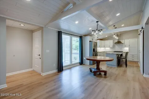 5107 White Oak Drive Trent Woods NC 28562