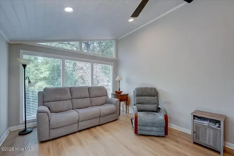 5107 White Oak Drive Trent Woods NC 28562
