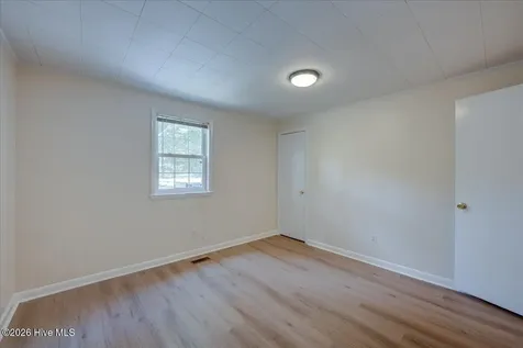 5107 White Oak Drive Trent Woods NC 28562
