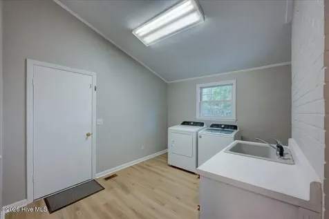5107 White Oak Drive Trent Woods NC 28562