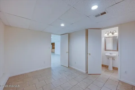 5107 White Oak Drive Trent Woods NC 28562