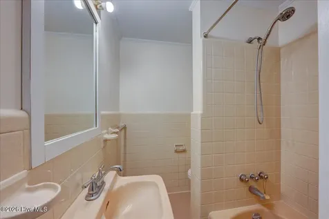5107 White Oak Drive Trent Woods NC 28562