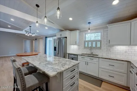 5107 White Oak Drive Trent Woods NC 28562