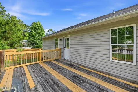 293 Walnut Road Southport NC 28461