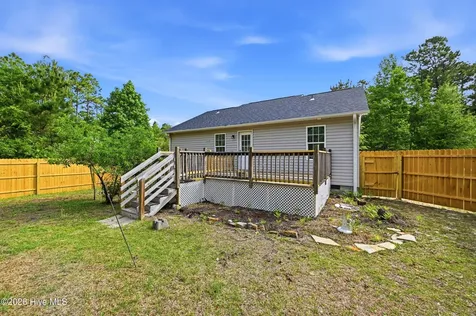 293 Walnut Road Southport NC 28461